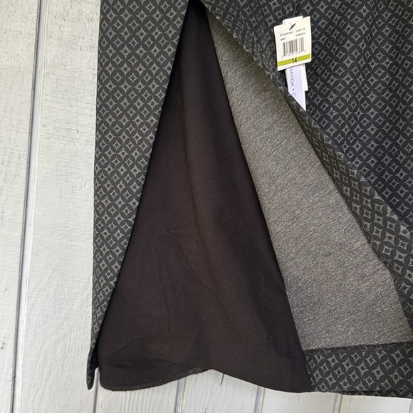 Nwt Amanda & Chelsea Black Patterned Skirt Size 14 - Picture 4 of 7